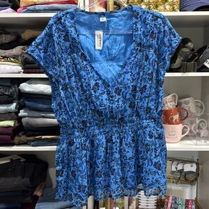 Old Navy Floral Blue Blouse